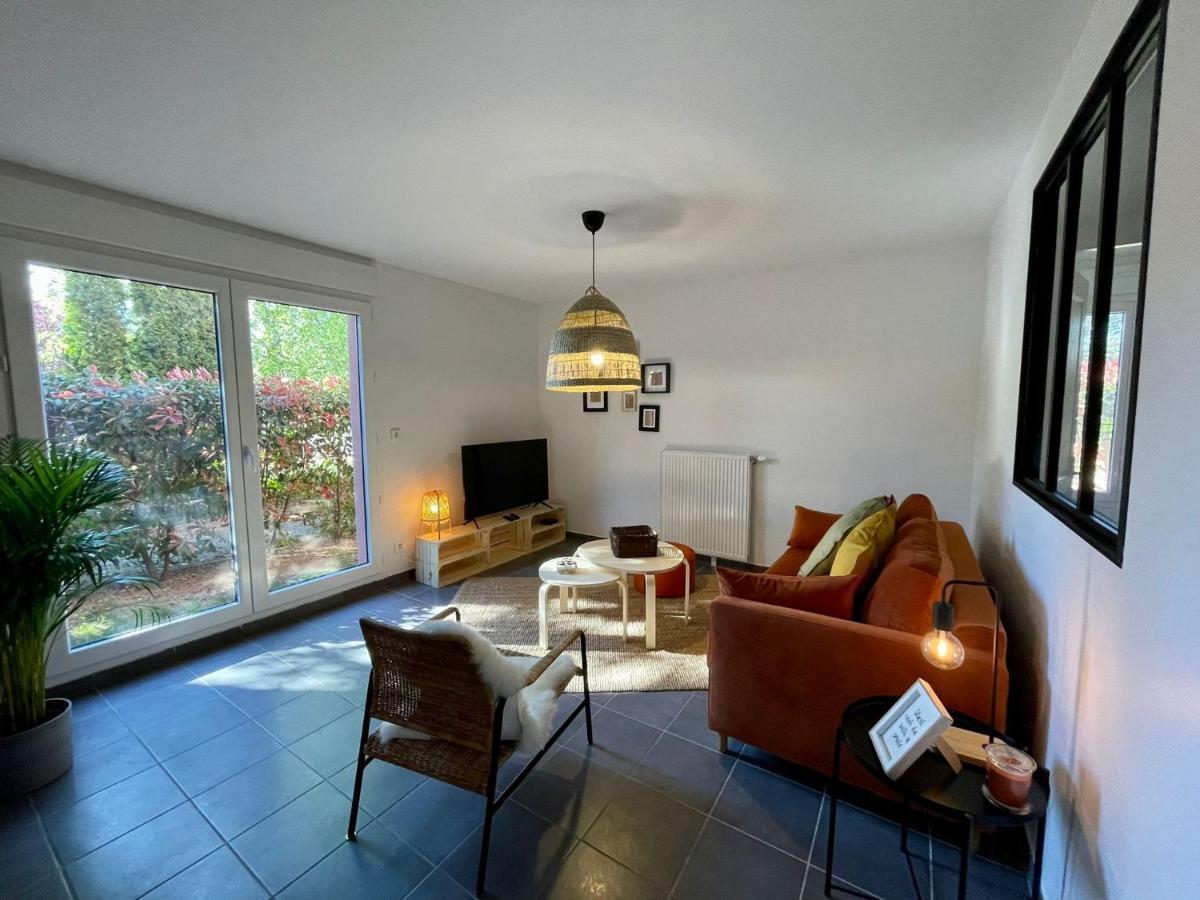 Le Loft De Genas - La Cabane Экстерьер фото